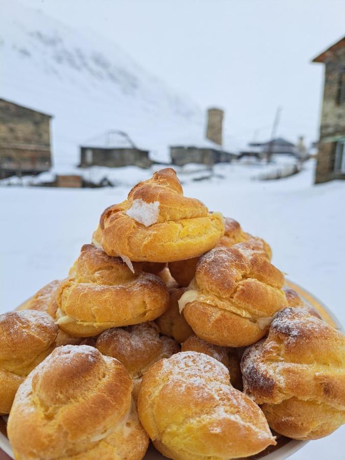 Chvibiani Guesthouse&Bar Ushguli Eksteriør billede